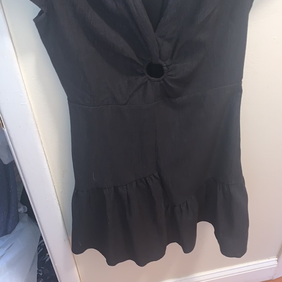 Keyhole black dress - Picture 11 of 11
